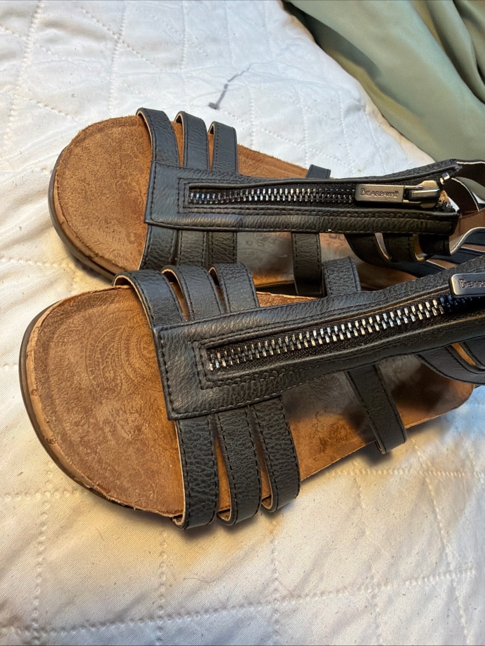 BearPaw Pewter size 7 Strappy Front-Zip Women’s Sandals - Picture 5 of 11